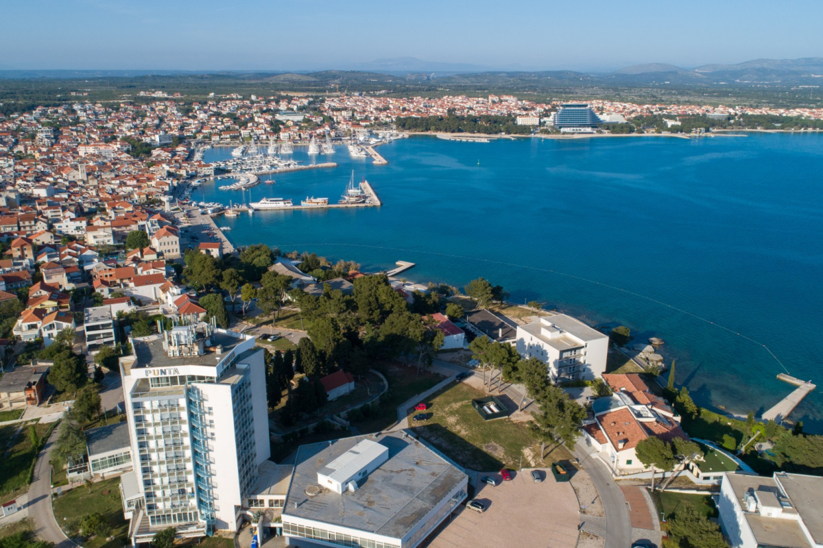 Vodice među deset hrvatskih gradova s najvećim udjelom izdvajanja za turizam