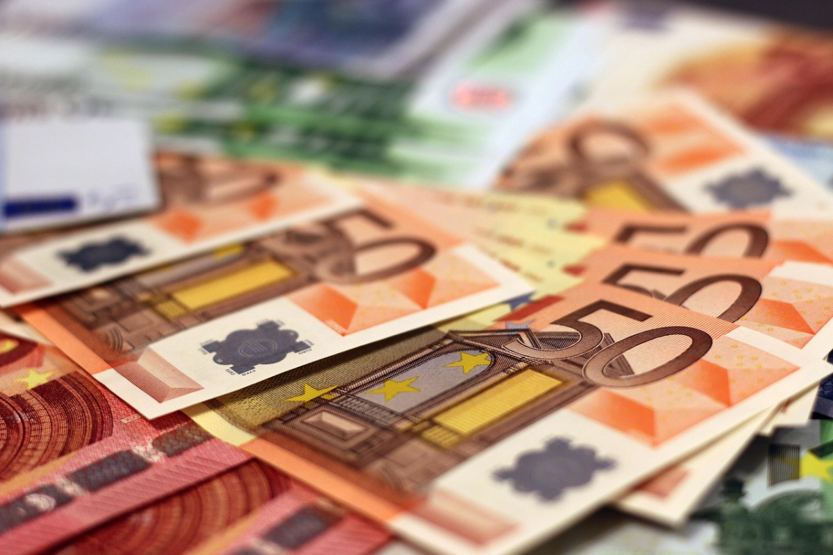 Prosječna plaća u srpnju 1.437 eura – gdje ste vi u toj statistici?