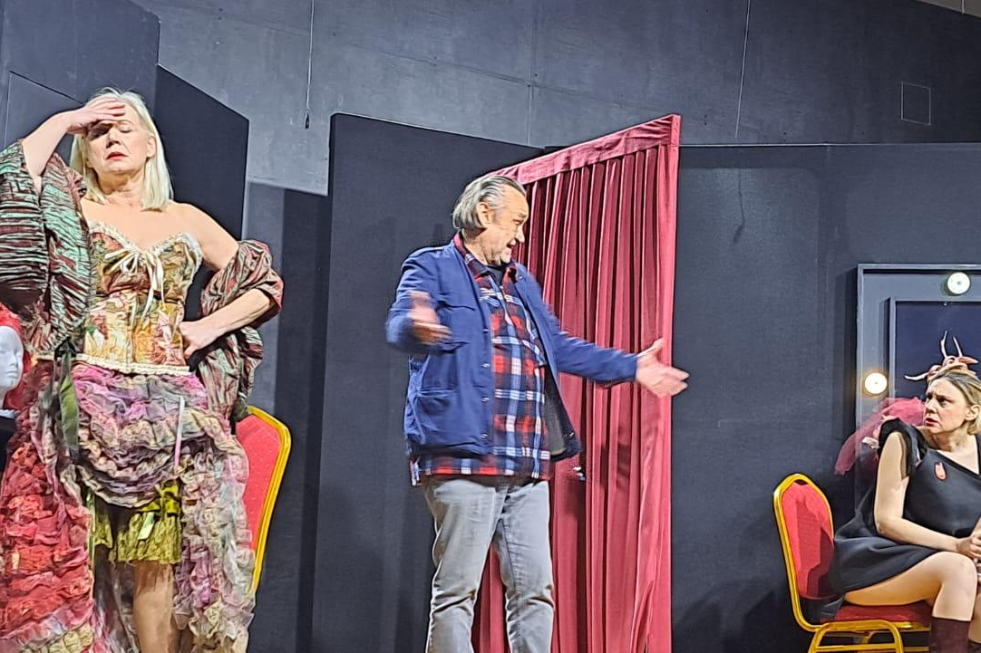 Hit komedija "Suparnice" stiže u Kulturni centar