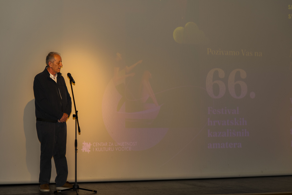 Šest dana kazališta u Vodicama: Počeo 66. Festival hrvatskih kazališnih amatera