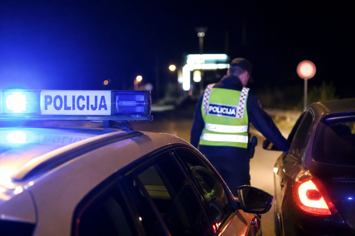 Pijan vozio kroz Vodice s 2 promila, sud ga poslao u zatvor