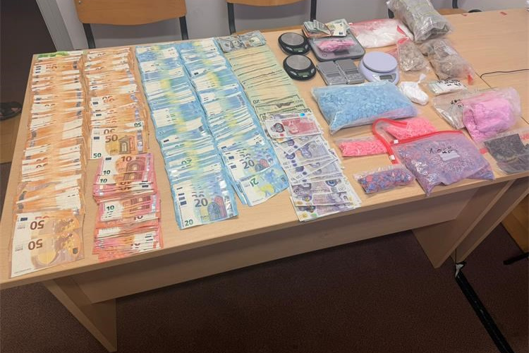 Velika zapljena droge: policija pronašla više od 4.000 tableta MDMA, LSD, kokain i ketamin