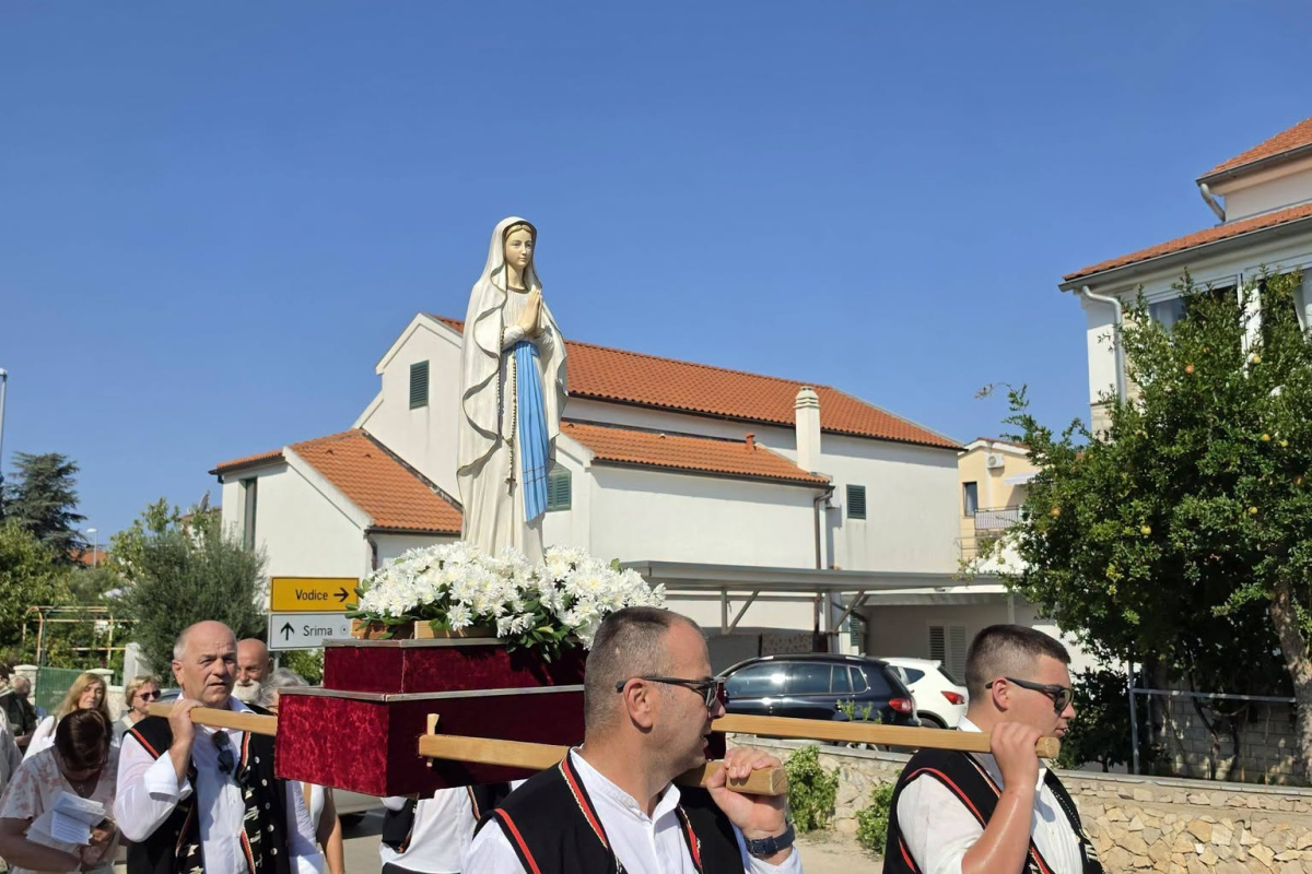 Blagdan Gospe Snježne svečano proslavljen u Srimi