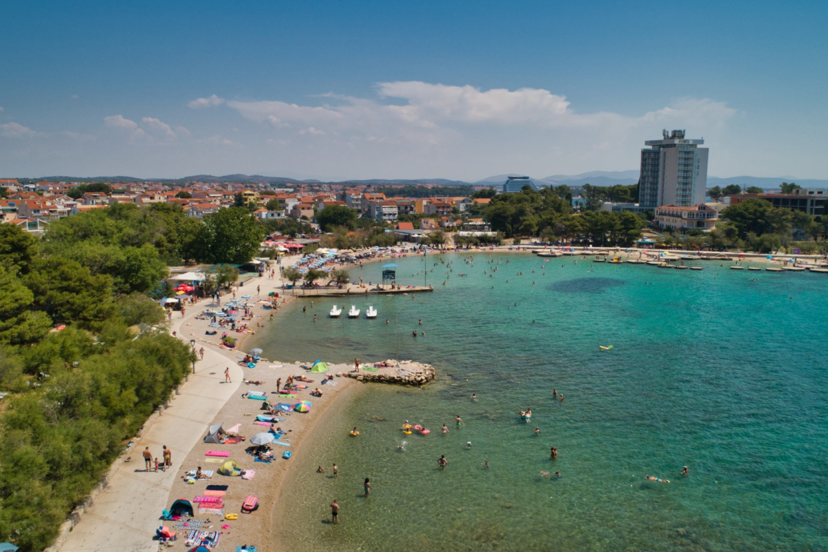 Vodice u srpnju u plusu: Više gostiju i noćenja nego prošle godine