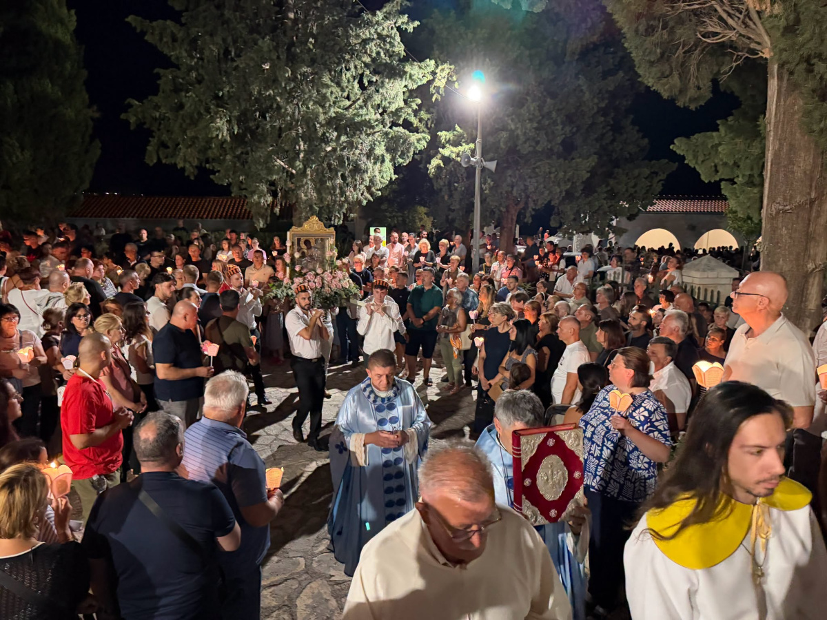 Tisuće vjernika na uočnici Velike Gospe u Vrpolju