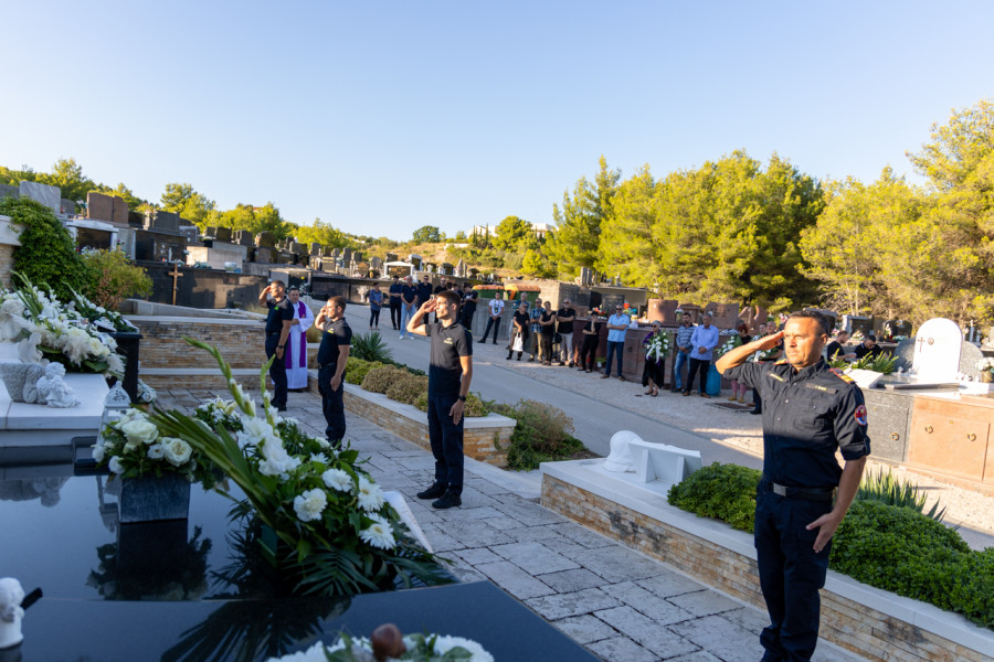 Devetnaest godina od Kornatske tragedije: Vodice se prisjećaju svojih vatrogasaca