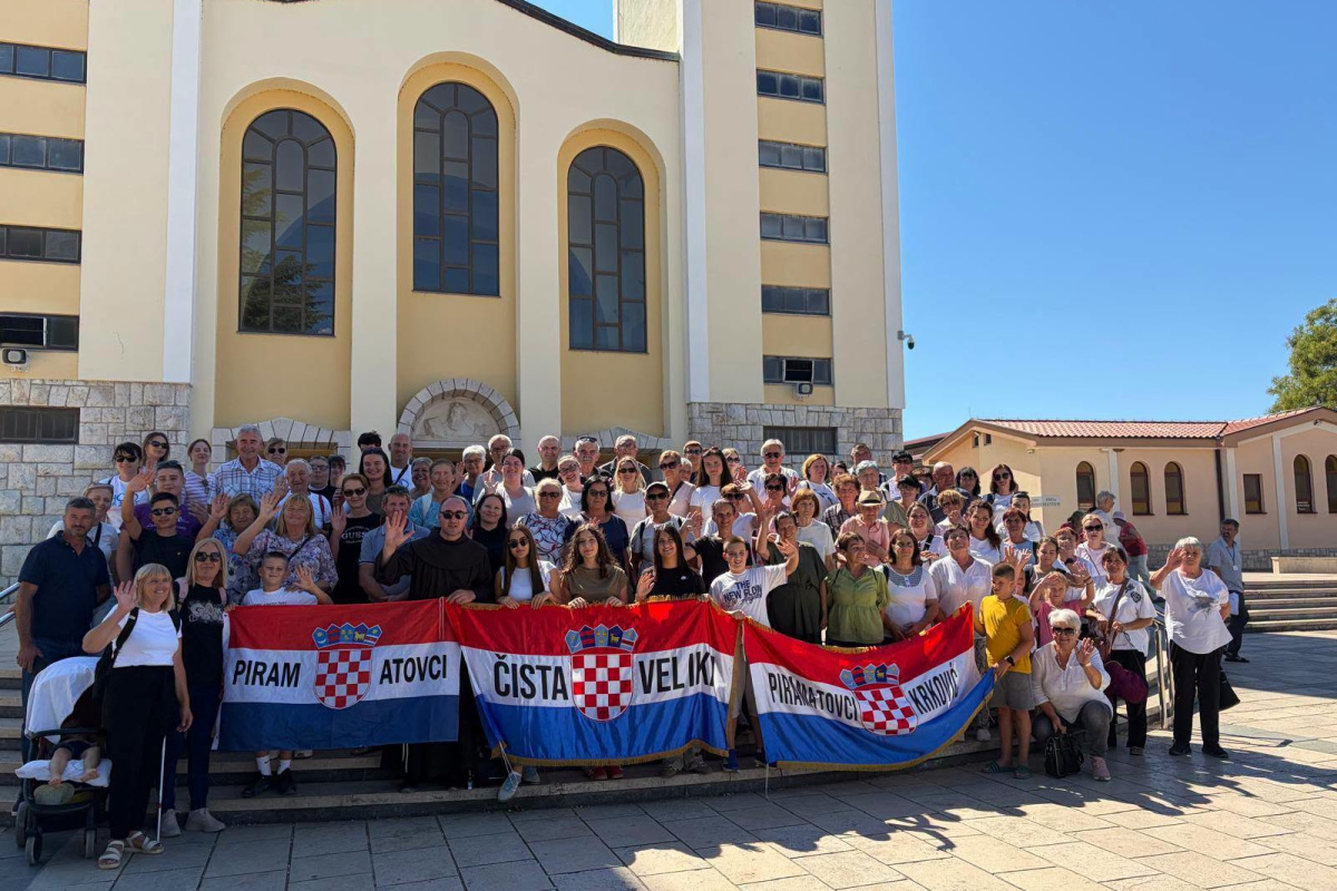 Stotinjak hodočasnika iz Čiste Velike i Piramatovaca sudjelovalo na hodočašću u Međugorje
