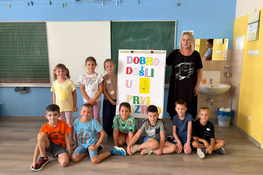 Mala škola, velika radost: Čista Velika dočekala devetero prvašića