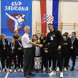 kj1