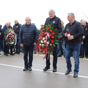 7e8a2b3b-374b-4190-97d4-07a8595518c0