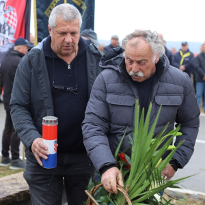 bc223463-7a6b-4745-bea7-81d82c84c401