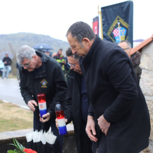 f9953d20-4a61-46fb-94c4-ab121de1511d