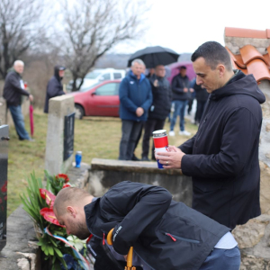 fccb581d-bf34-437e-9327-cb896c41e07e