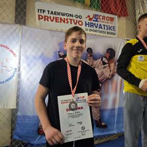 c9e9ba1a-1ff1-471d-b725-83a5930f477d