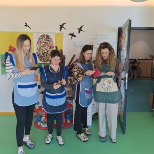 IMG-c5b842e63a43de41b7d44cc26b6004d3-V Custom