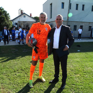 Predsjednik HNK Velibita Boris erceg i vratar vatrenih Balić