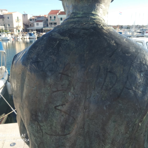 497dcc76-f685-4693-85d7-eab59909b24e