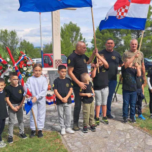 556601211_24239446829088504_1259567938341919473_n