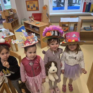 IMG-2d2265b60bf3761d32e90370296255c4-V Custom