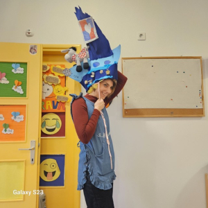 IMG-3ad559c009222a16f79d202b1ff84f38-V Custom