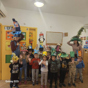 IMG-3ff372e74fa370551c199e153de3f55a-V Custom