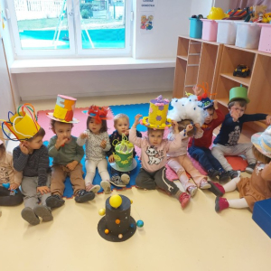 IMG-d05e22e743b8d89164fdbb9508a3bd35-V Custom