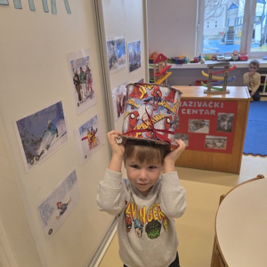 IMG-f8e41cfbb1158a5434c4e886accff754-V Custom