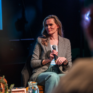 green eye dan 1 (100)