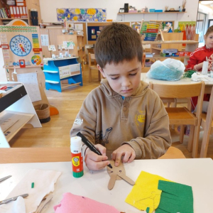 1475d212-2835-4b99-8349-56c82cc0161b Custom