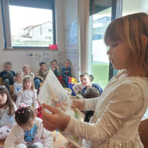 48fec939-81f5-4a3b-aebf-b851f85e54d0 Custom